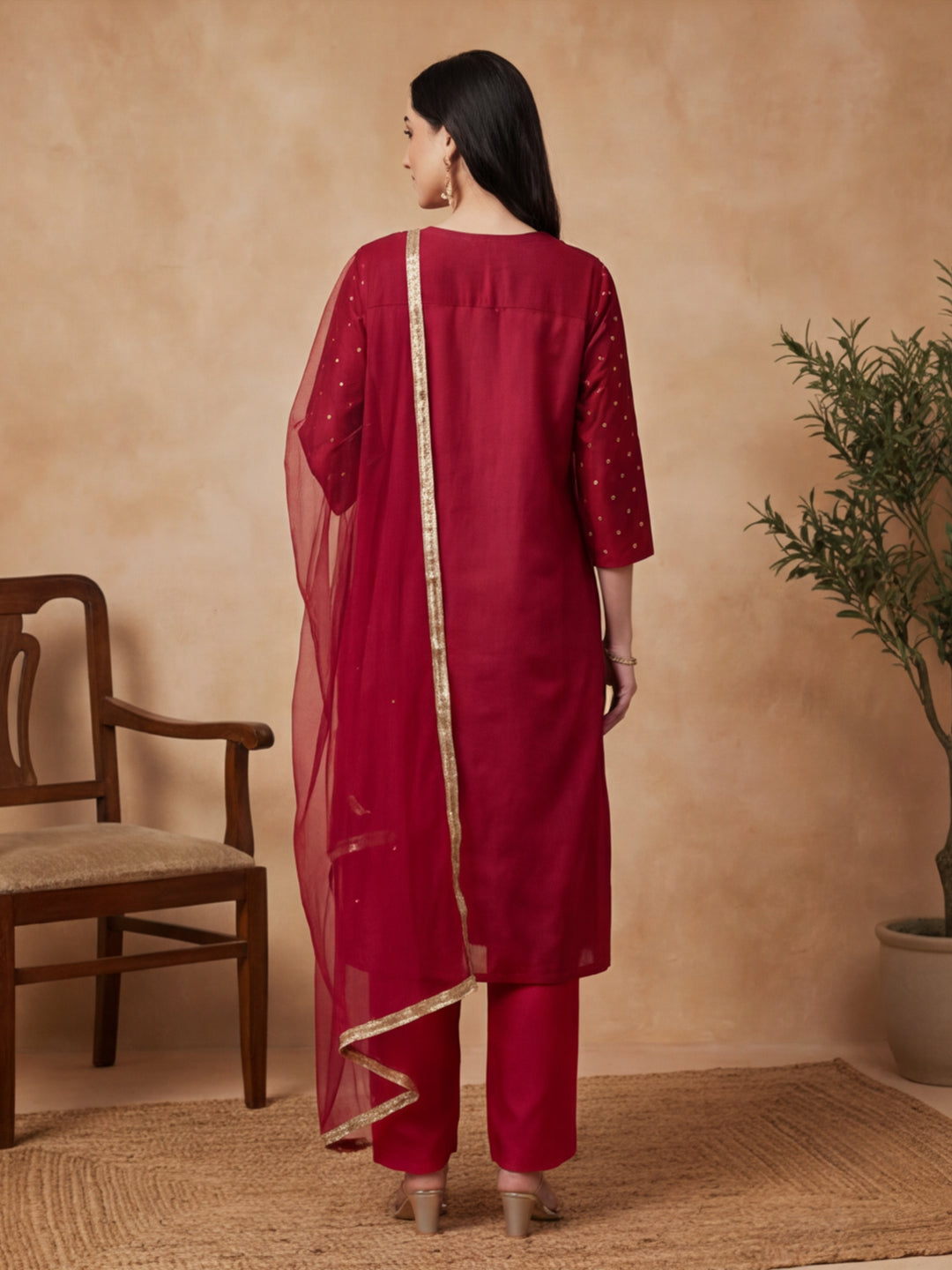 Ethnic Motifs Embroidered Straight Kurta & Trousers Sets