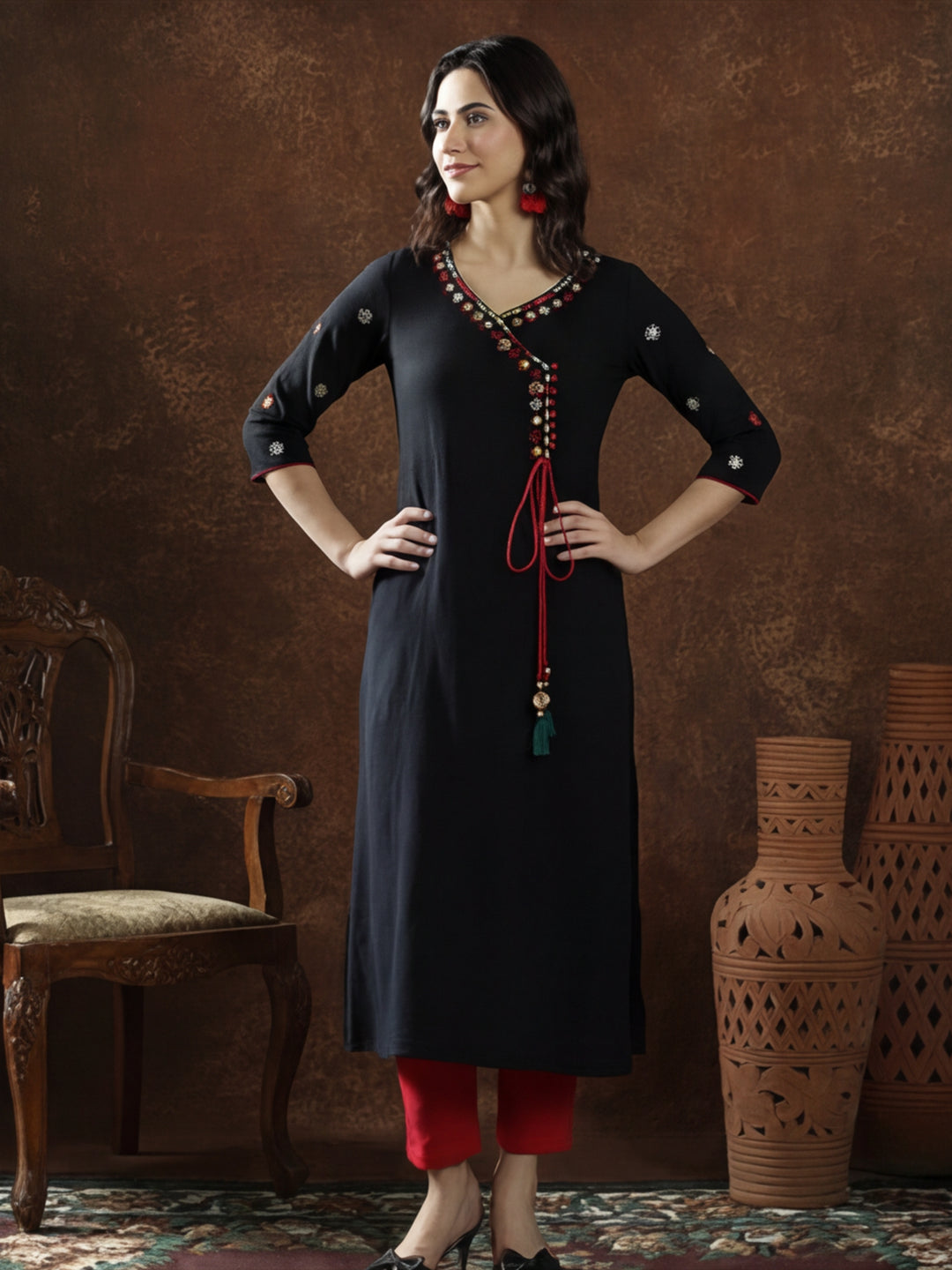 Floral Embroidered Straight Kurta