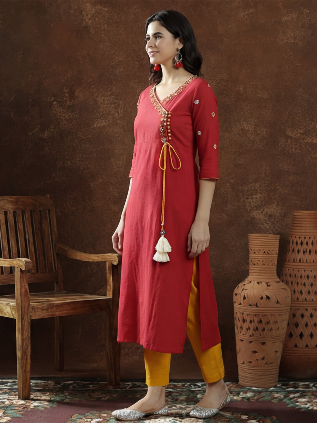 Floral Embroidered Straight Kurta