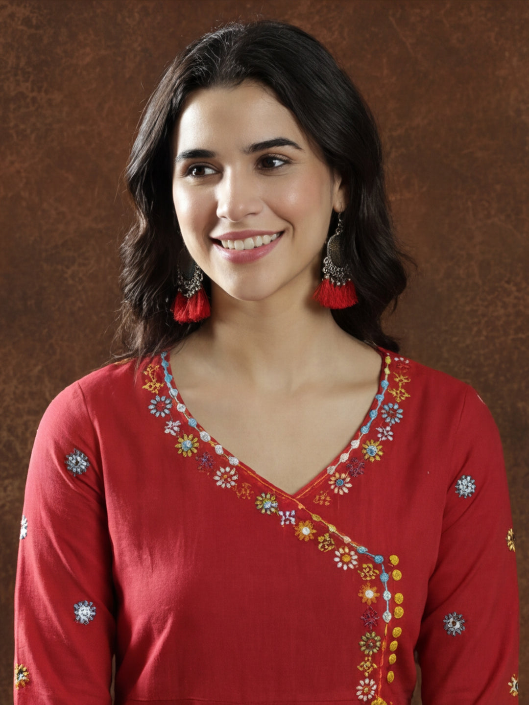 Floral Embroidered Straight Kurta