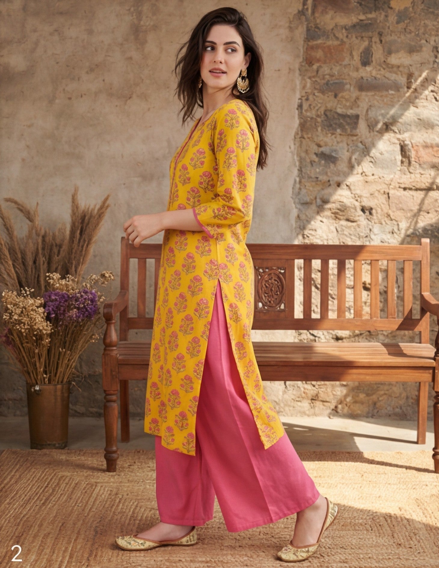 Women Yellow & Pink Floral Printed Straight Kurta