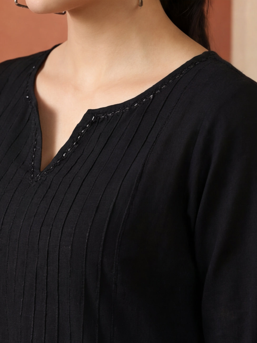 Woven Design Embroidered Straight Pure Cotton Kurta