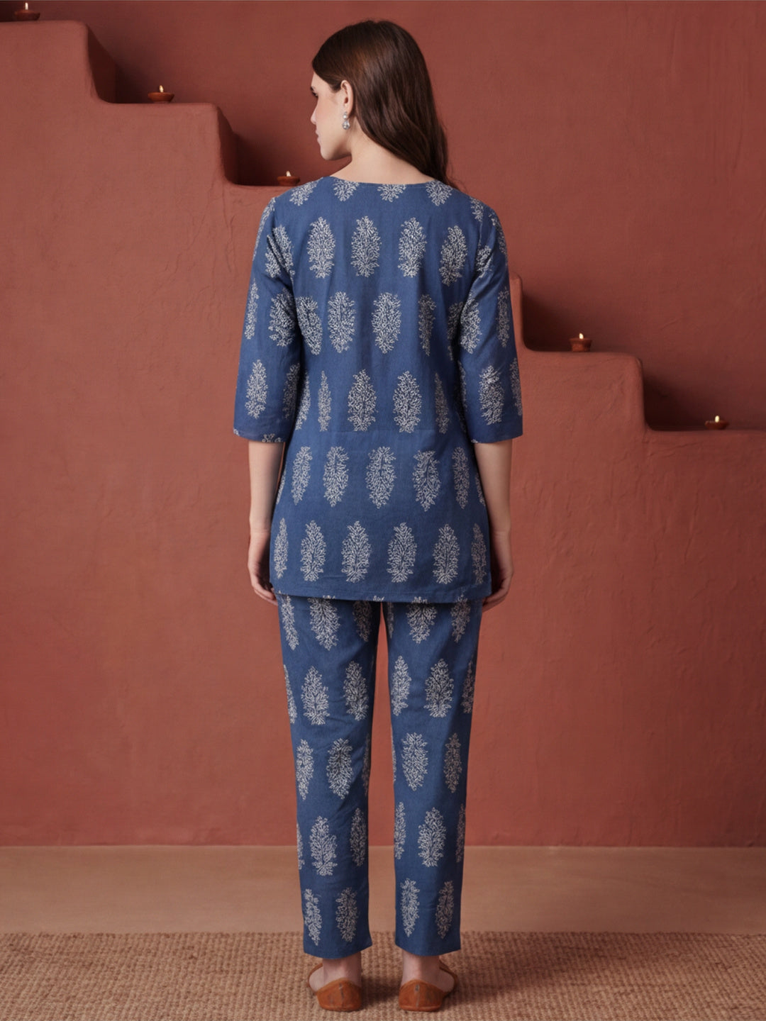 Ethnic Print Straight Cotton Short Kurta with Pyjamas