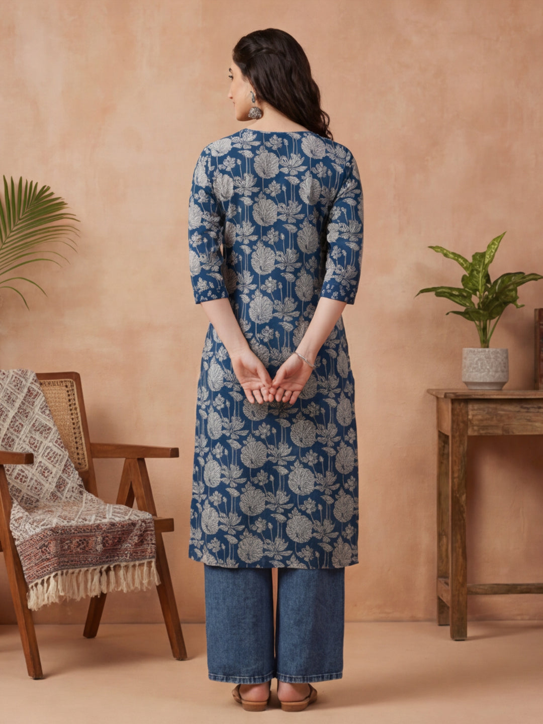 Floral Embroidered Straight Pure Cotton Kurta