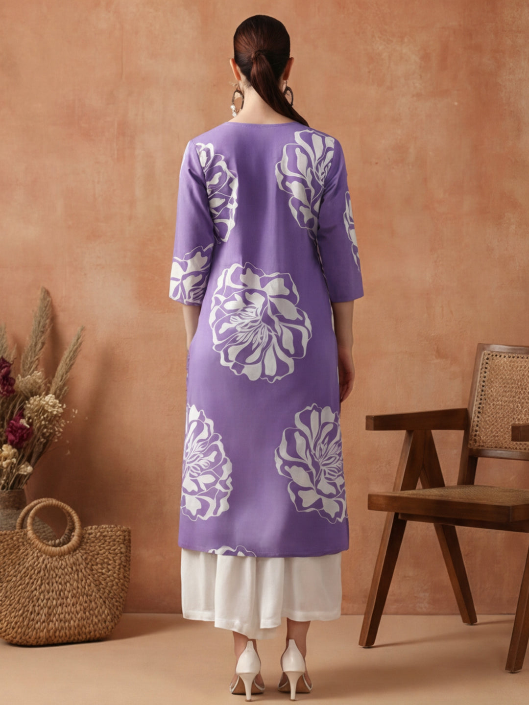 Floral Embroidered Straight Pure Cotton Kurta