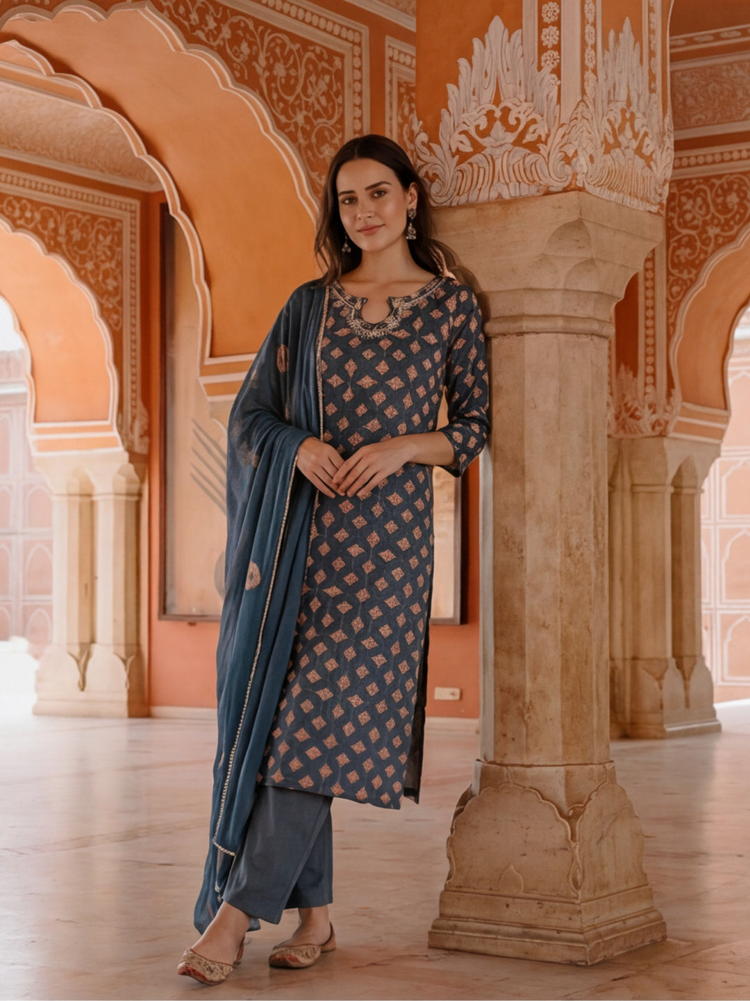 Abstract Printed Kurta Set With Tie-Dye Dupatta