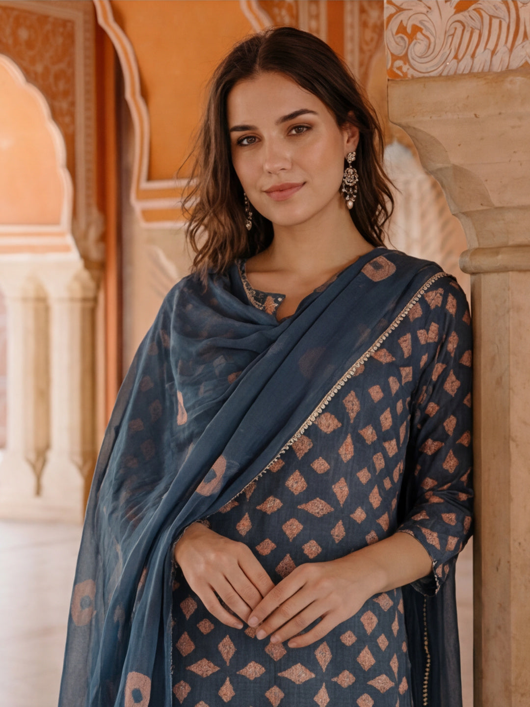 Abstract Printed Kurta Set With Tie-Dye Dupatta