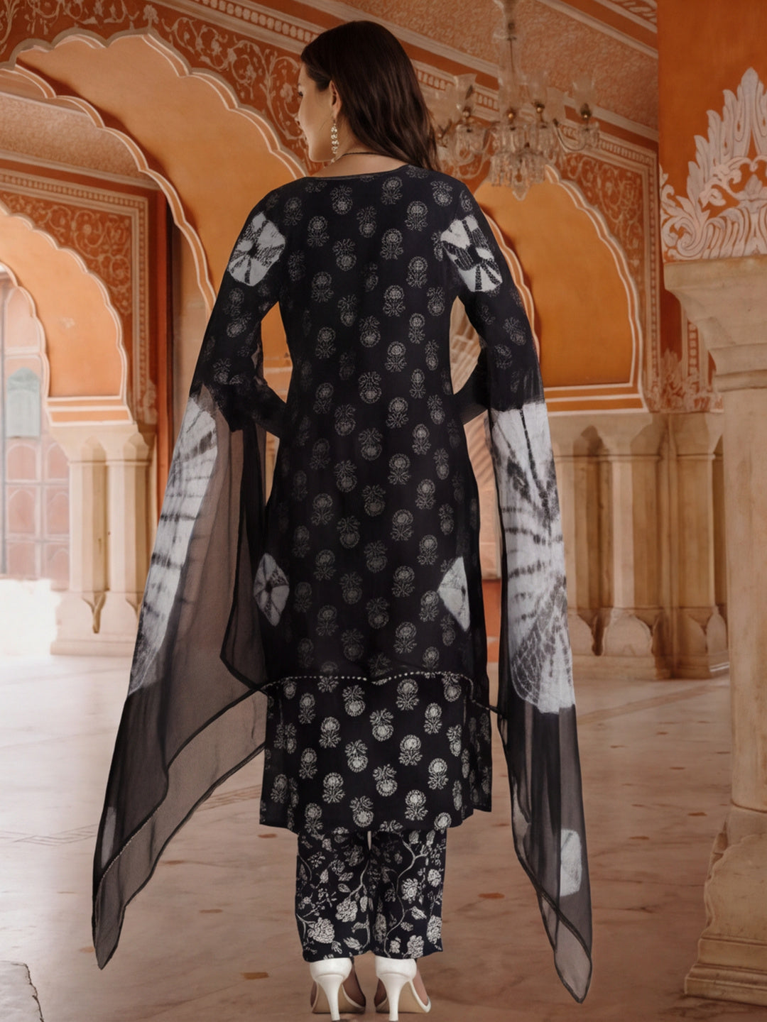 Ethnic Printed Cotton Black Kurta Set With Dupatta