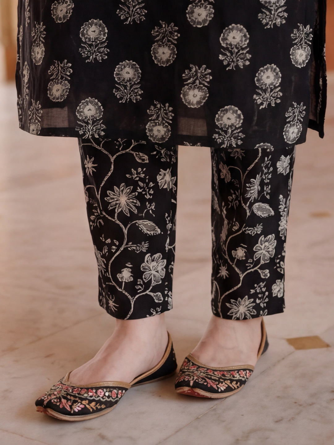 Ethnic Printed Cotton Black Kurta Set With Dupatta
