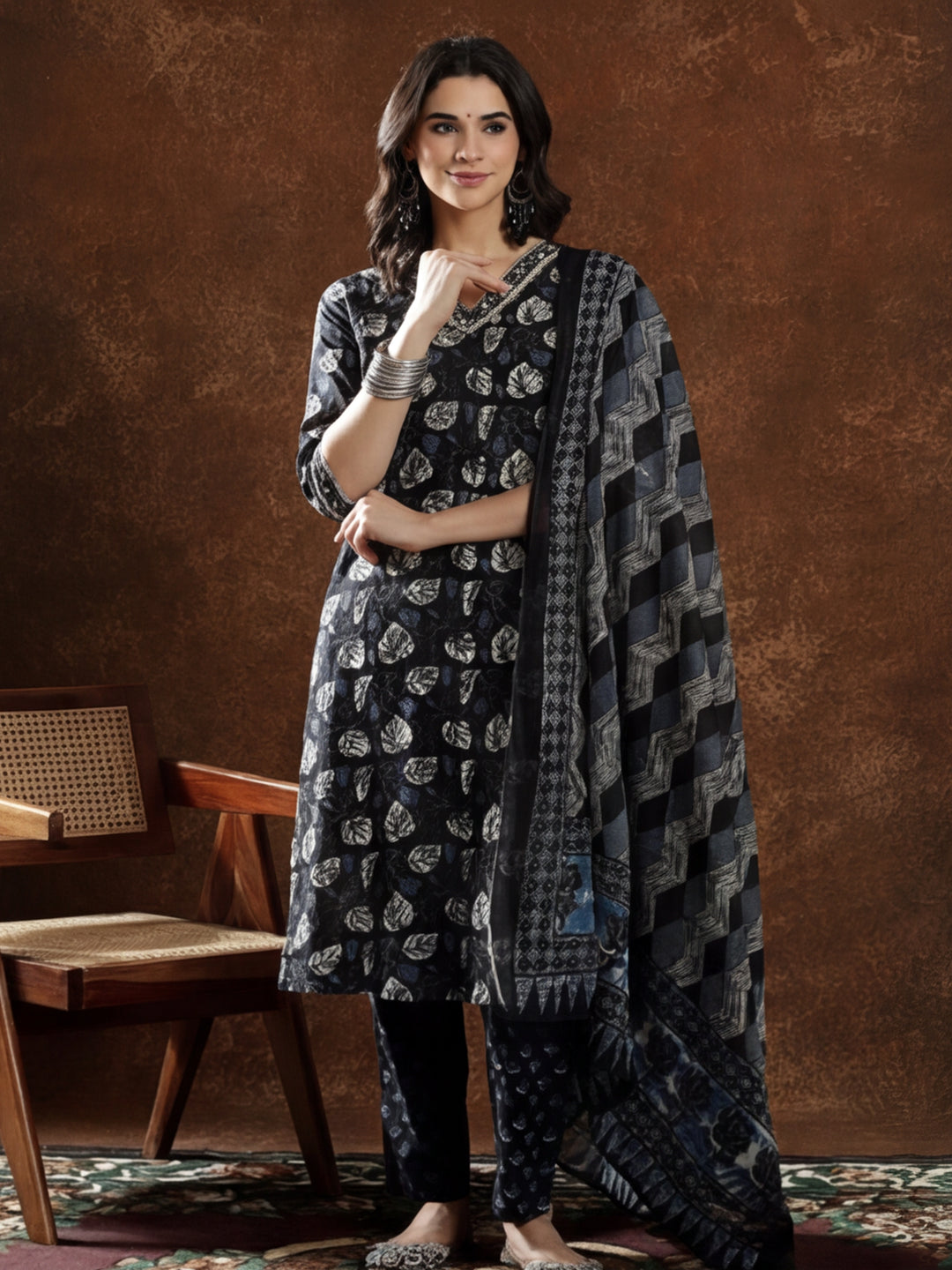 Floral Embroidered Straight Kurta & Trousers Sets