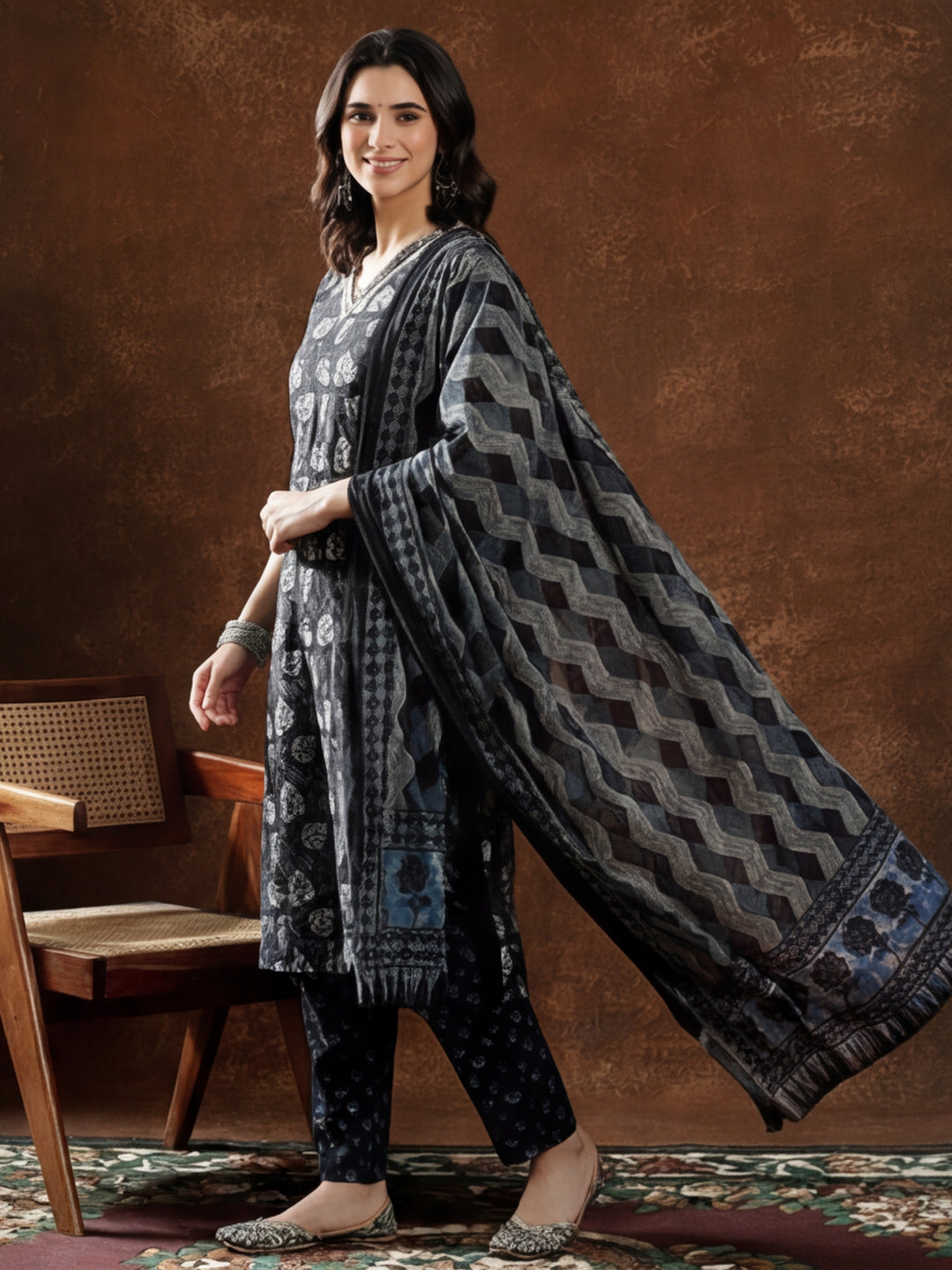 Floral Embroidered Straight Kurta & Trousers Sets