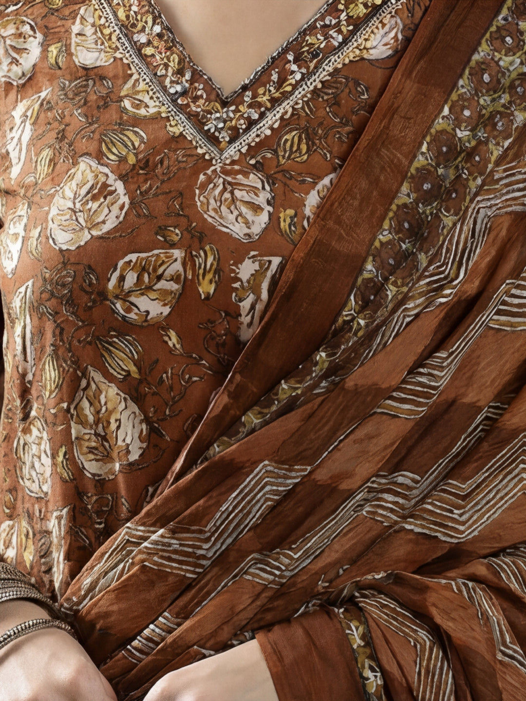 Floral Embroidered Straight Kurta & Trousers Sets