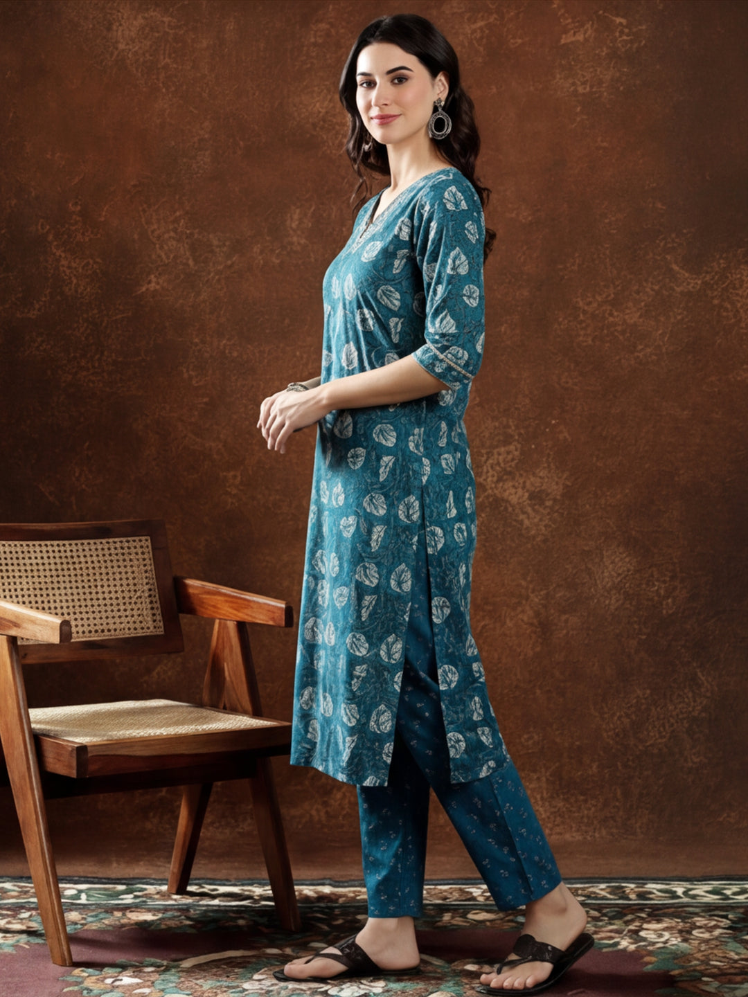 Floral Embroidered Straight Kurta & Trousers Sets