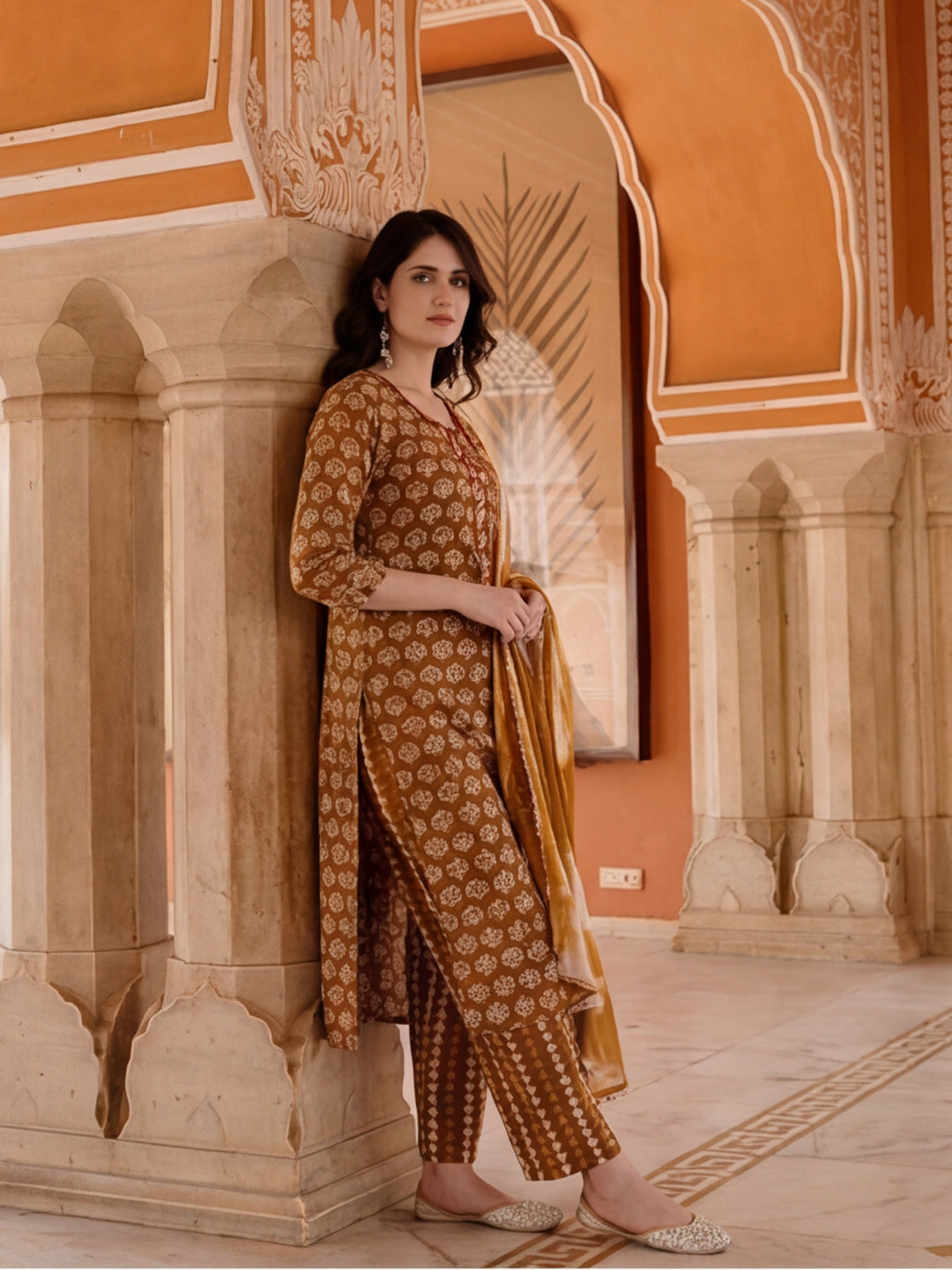 Floral Printed Gotta Patti Pure Cotton Kurta With Pant & Chiffon Dupatta