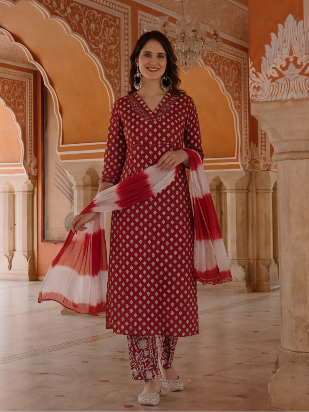 Floral Printed Pure Cotton Kurta With Pant & Chiffon Dupatta