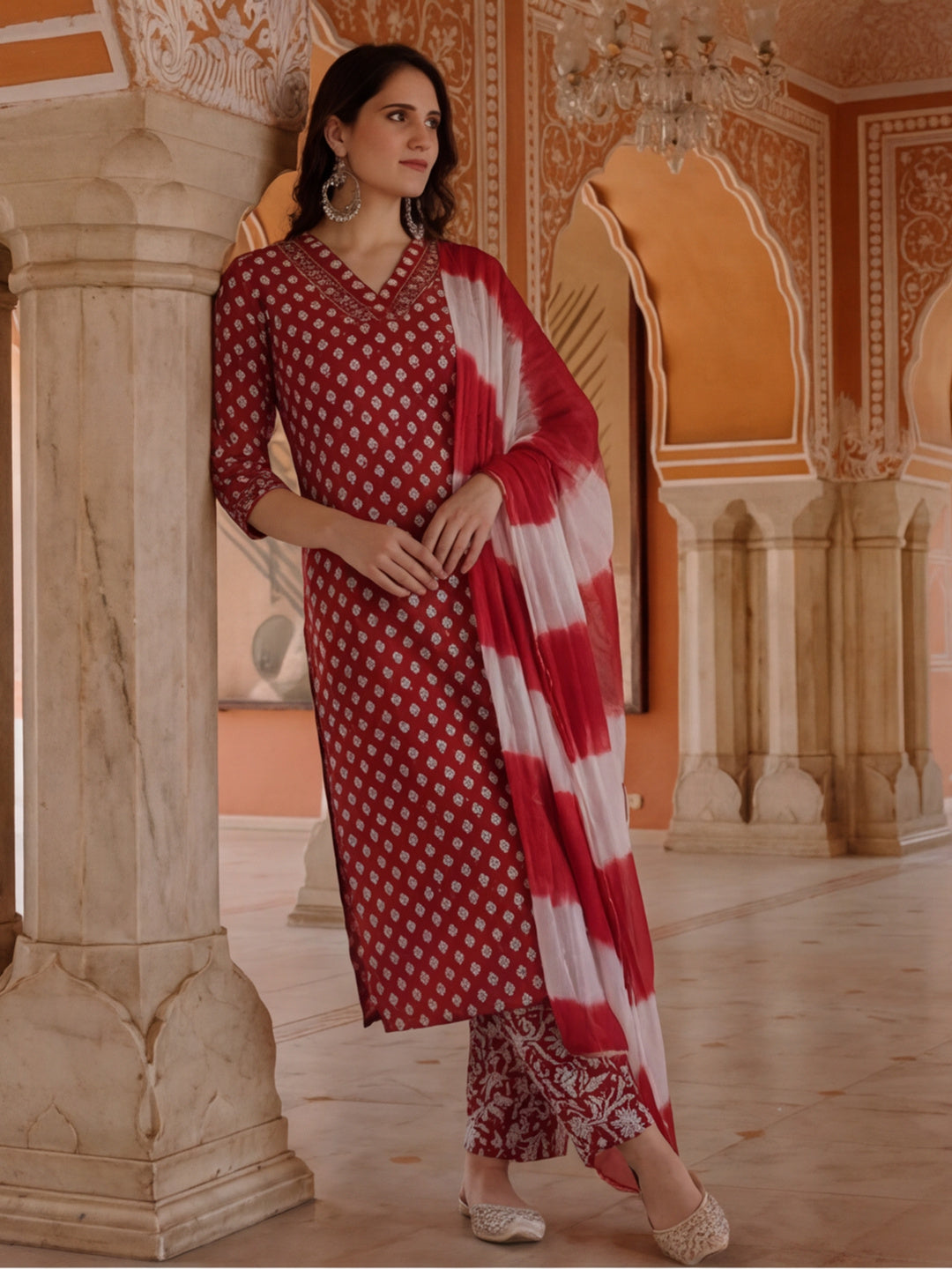 Floral Printed Pure Cotton Kurta With Pant & Chiffon Dupatta