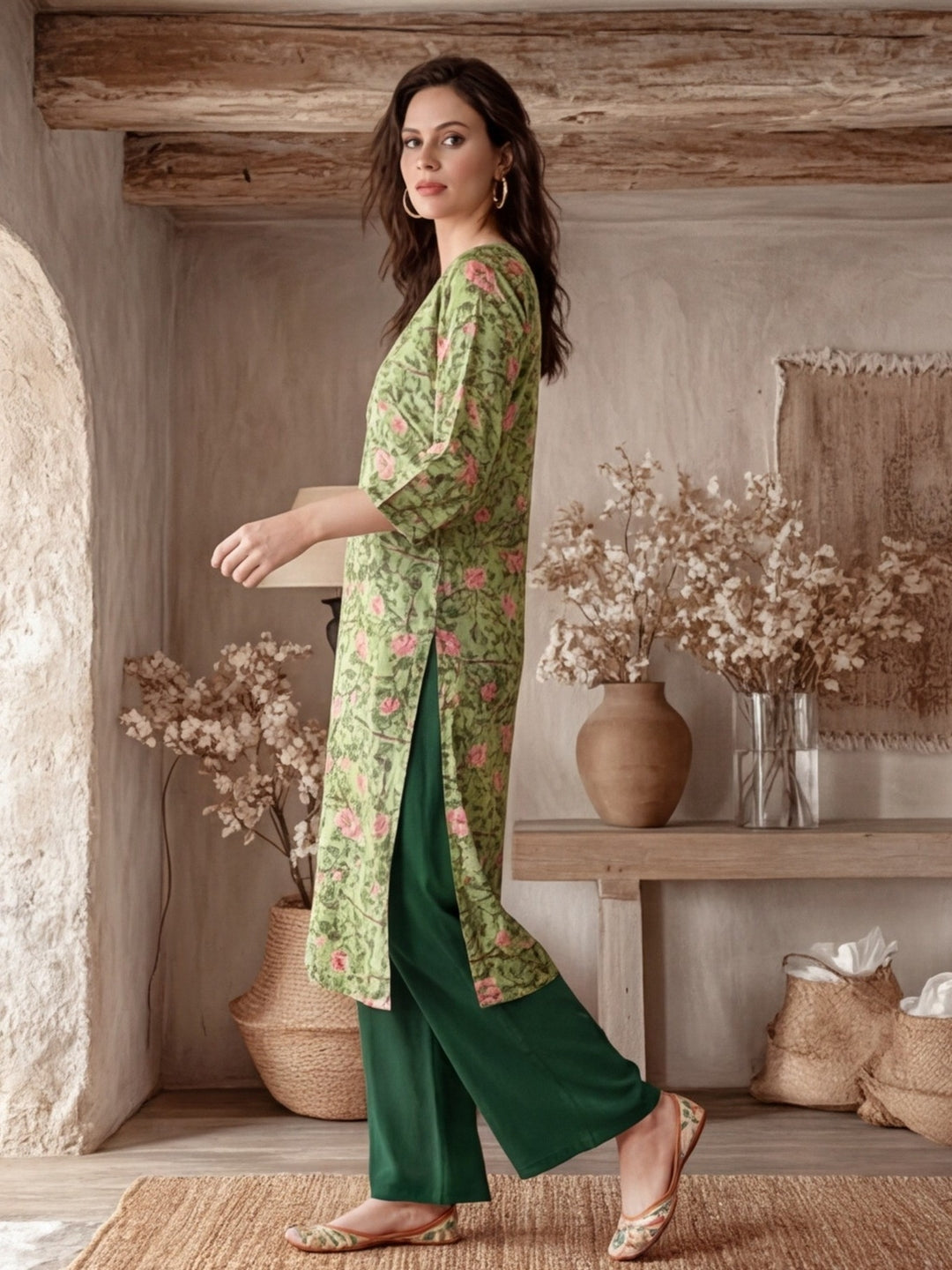 Floral Embroidered Straight Kurta