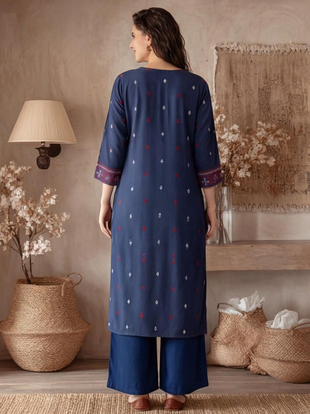 Floral Embroidered Straight Kurta