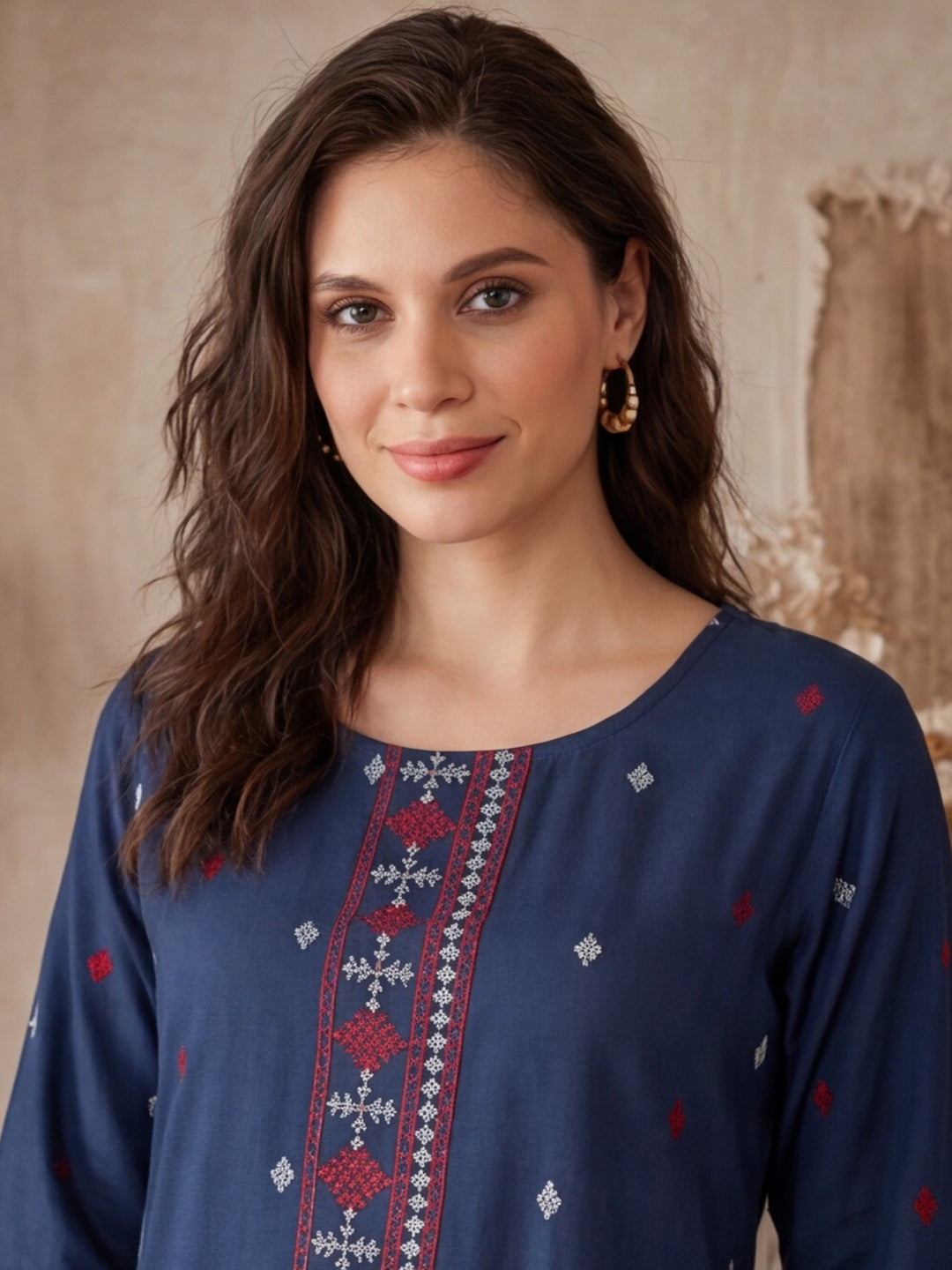 Floral Embroidered Straight Kurta
