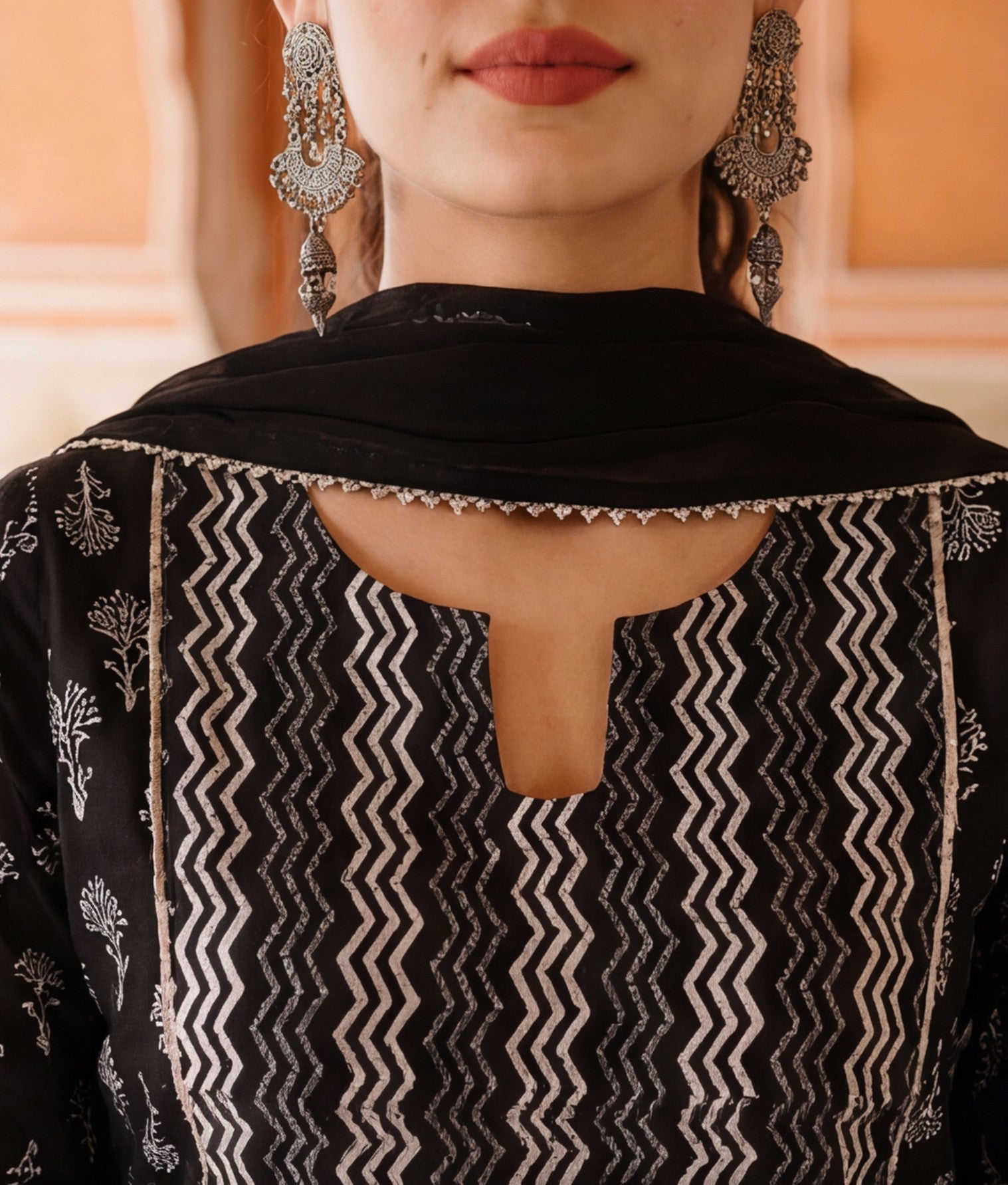 Floral Printed Straight Pure Cotton Kurta & Trousers Sets