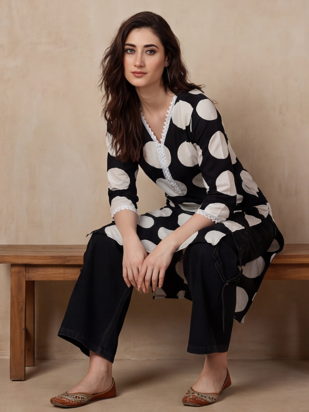 Polka Dots Printed Straight Kurta