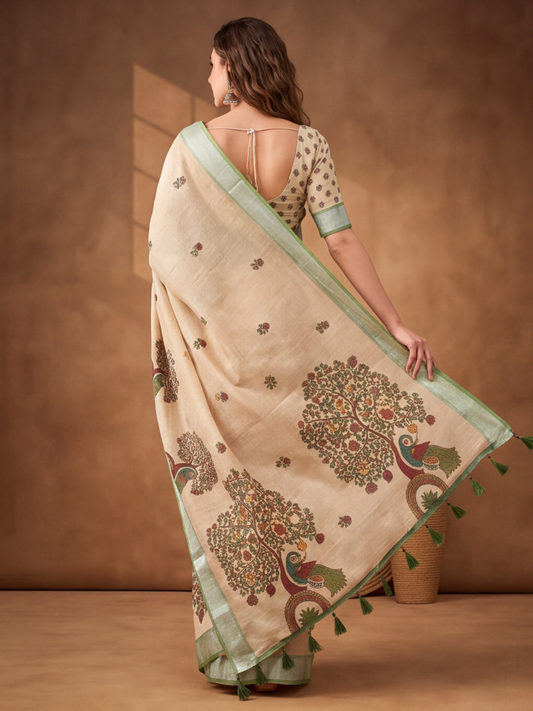 Jaipur Kurti Women Beige Digital Printed Saree With Tasselled Border