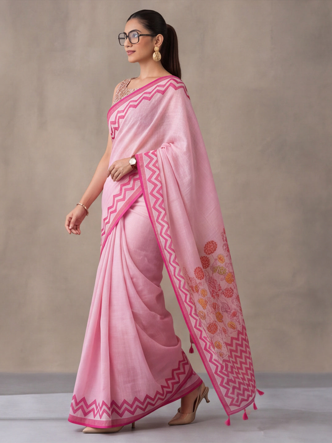 Jaipur Kurti Women Pink Digital Printed Saree With Tasselled Border