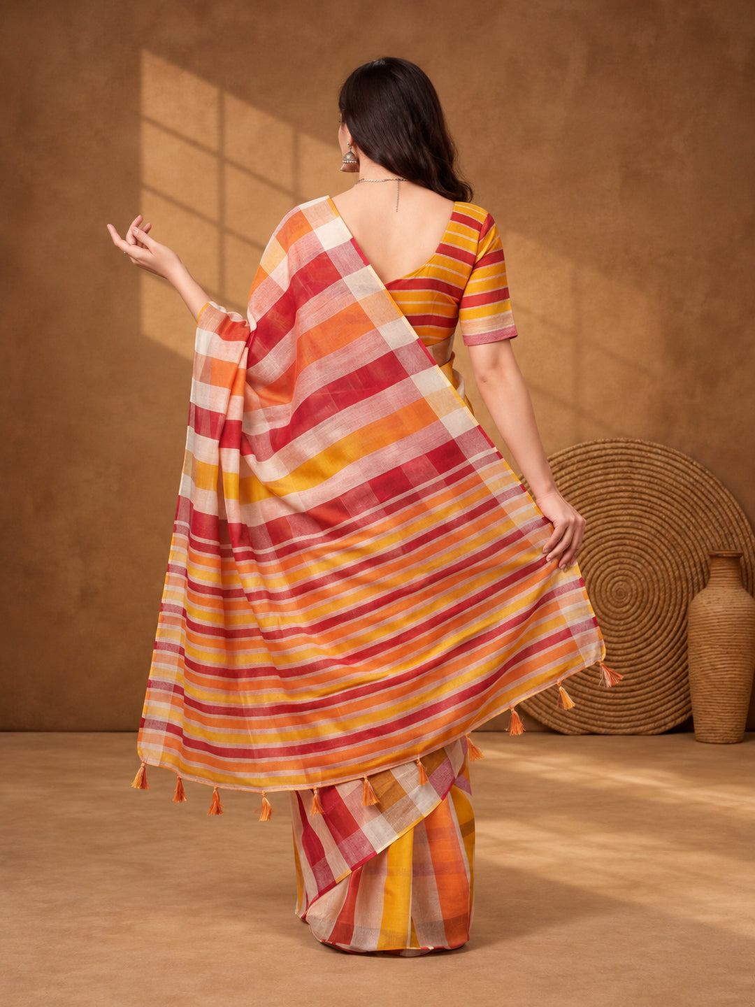 Jaipur Kurti Women Multi Digital Printed Saree With Tasselled Border