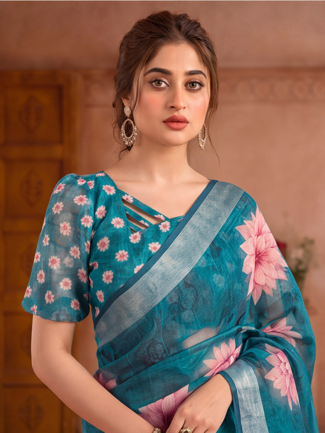Jaipur Kurti Women Sea Green Digital Printed Saree With Tasselled Border