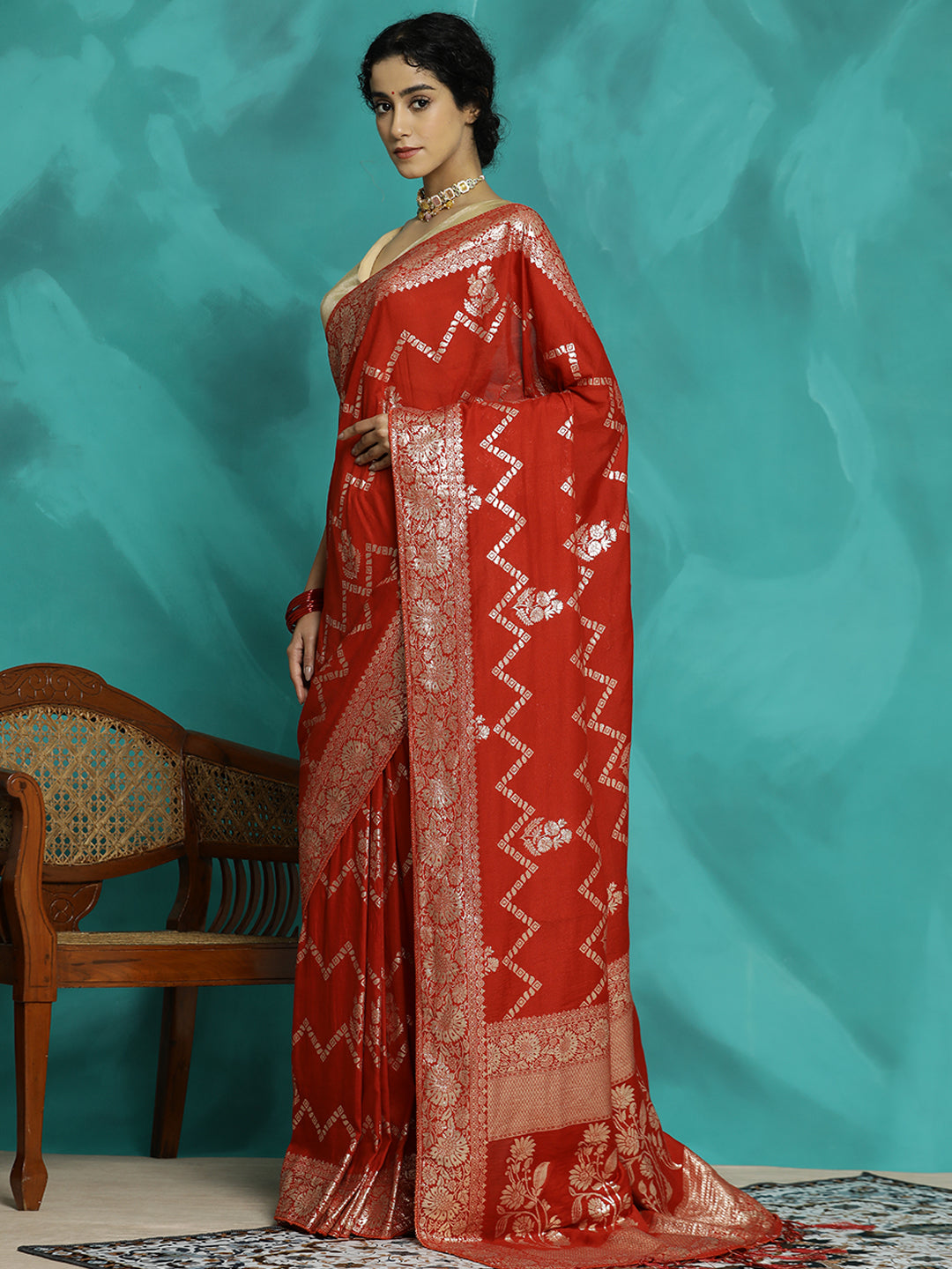 Red Zari Woven Design Heavy Banarasi Saree