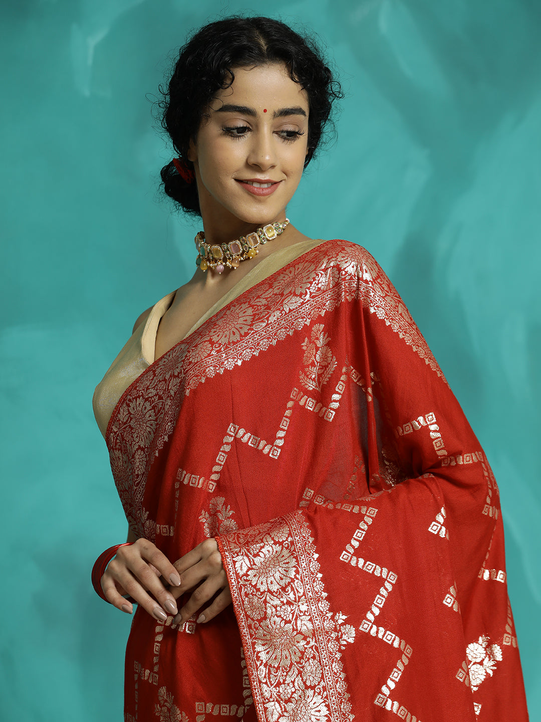 Red Zari Woven Design Heavy Banarasi Saree