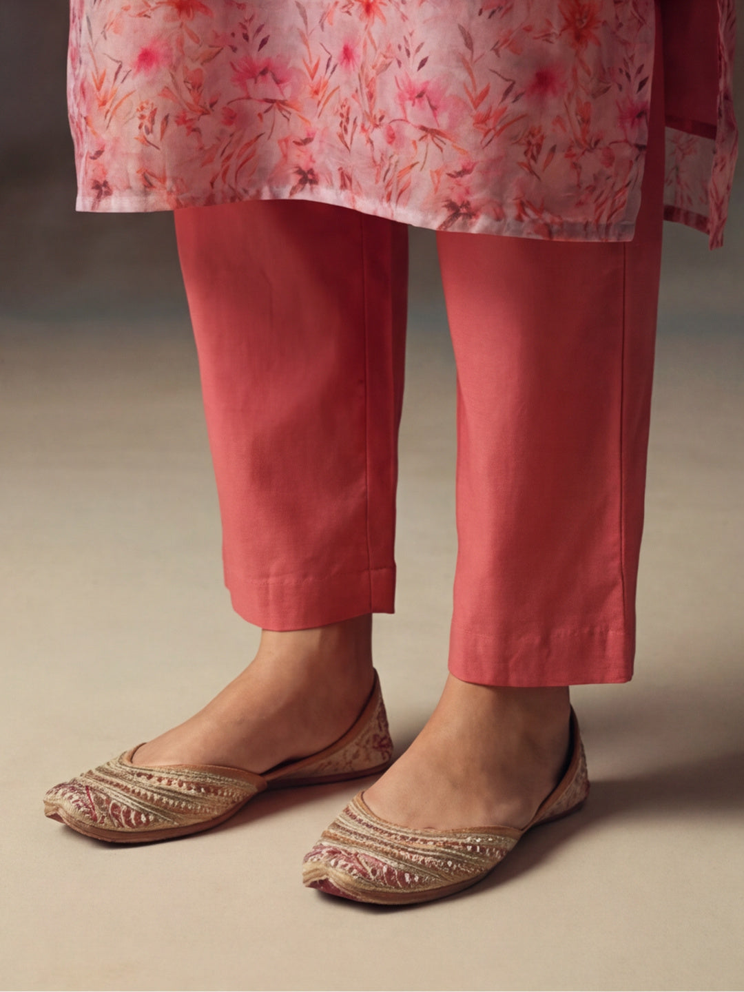 Kurta With Pant & Dupatta Ethnic Kurta Set For Women