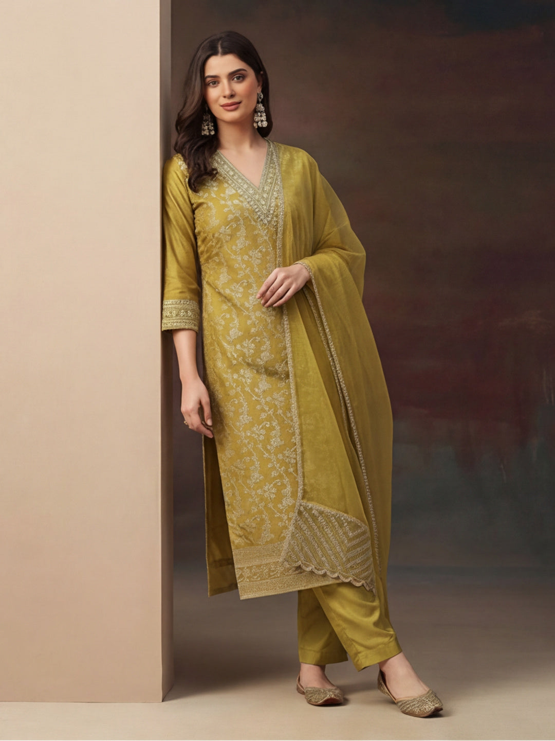Kurta With Pant & Dupatta Ethnic Kurta Set For Women