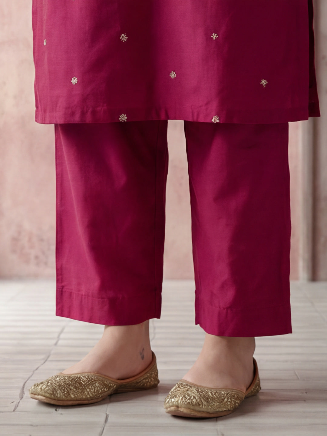 Kurta With Pant & Dupatta Ethnic Kurta Set For Women