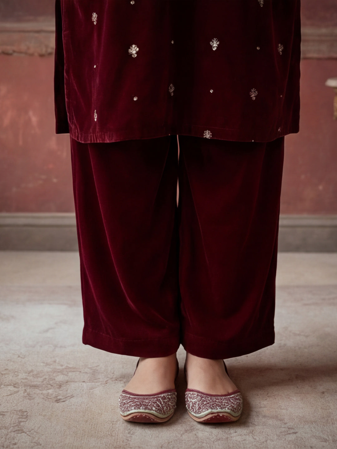 Kurta With Pant & Dupatta Ethnic Kurta Set For Women