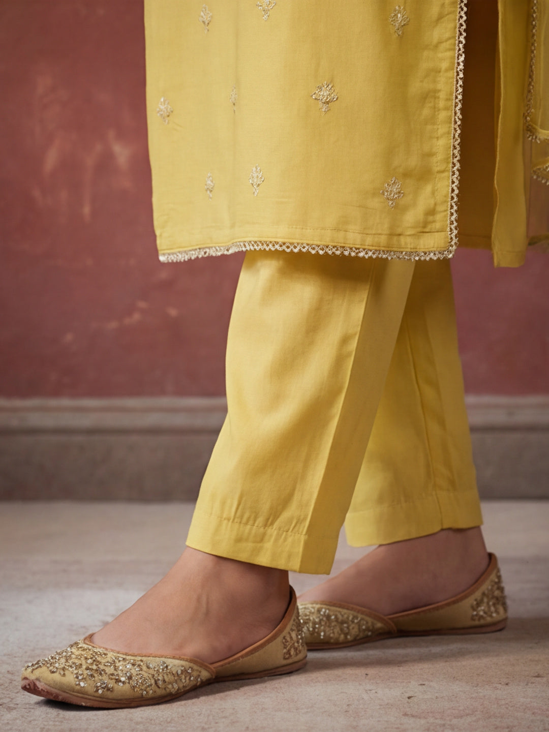 Kurta With Pant & Dupatta Ethnic Kurta Set For Women