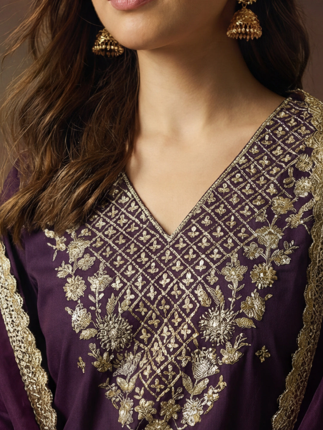 Embroidered Silk Blend Kurta pant & Organza Dupatta Set For Women