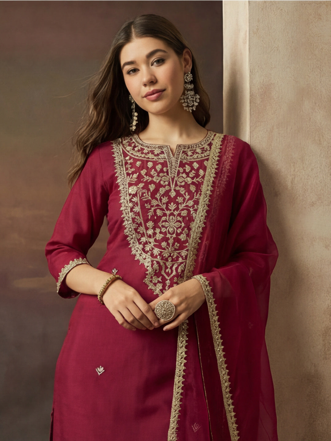 Embroidered Silk Blend Kurta pant & Organza Dupatta Set For Women