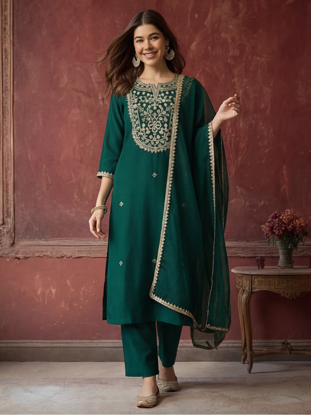 Embroidered Silk Blend Kurta pant & Organza Dupatta Set For Women