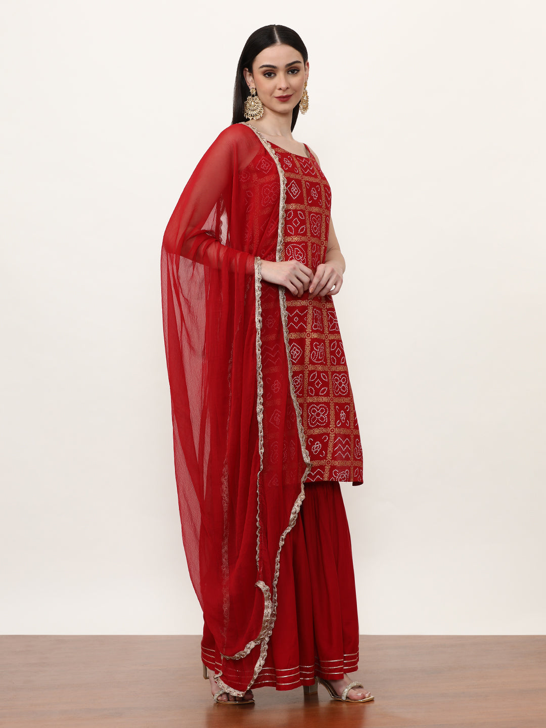 Printed Ethnic Motifs Kurta Sets With Poly Chiffon Dupatta