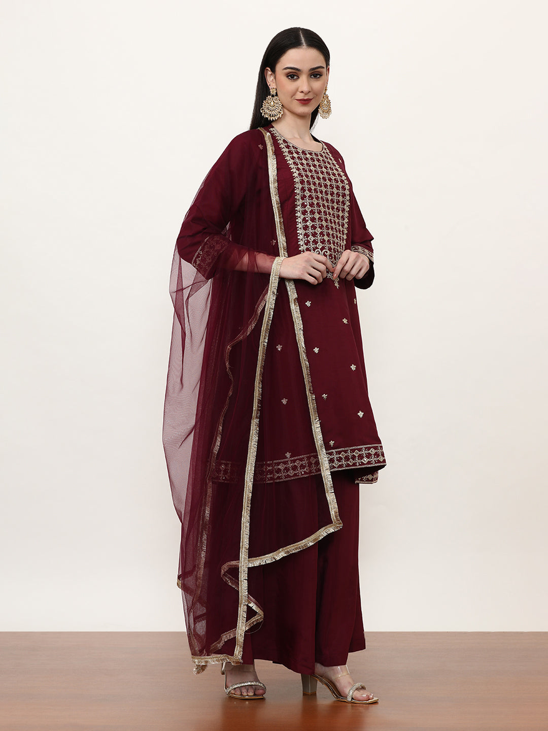 Embroidered Silk Blend Ethnic Motifs Kurta Sets With Net Dupatta