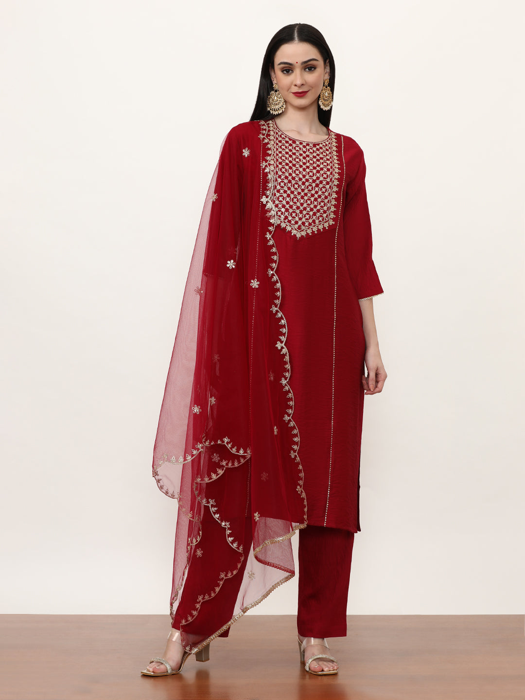 Embroidered Silk Blend Ethnic Motifs Kurta Sets With Net Dupatta