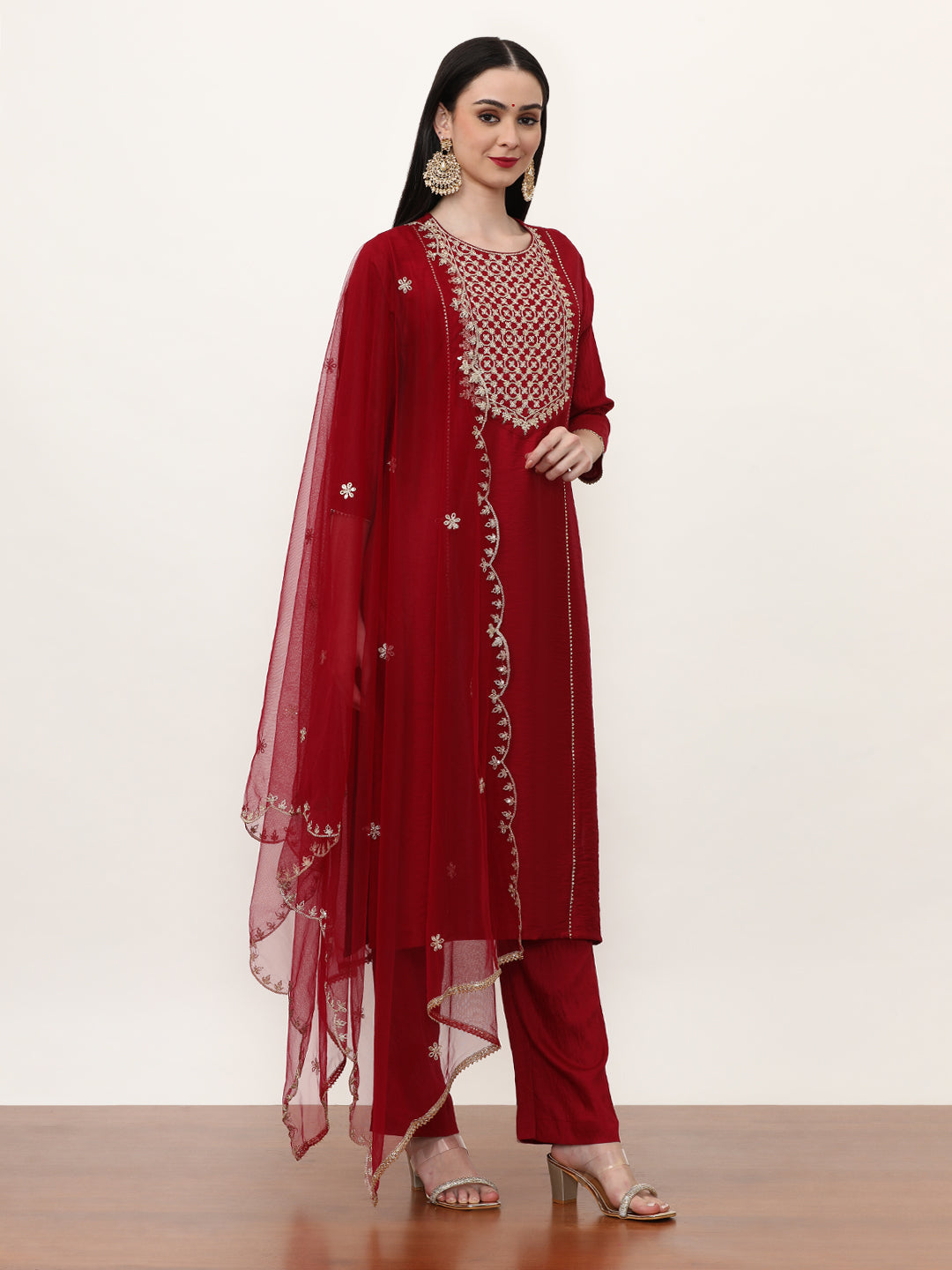 Embroidered Silk Blend Ethnic Motifs Kurta Sets With Net Dupatta