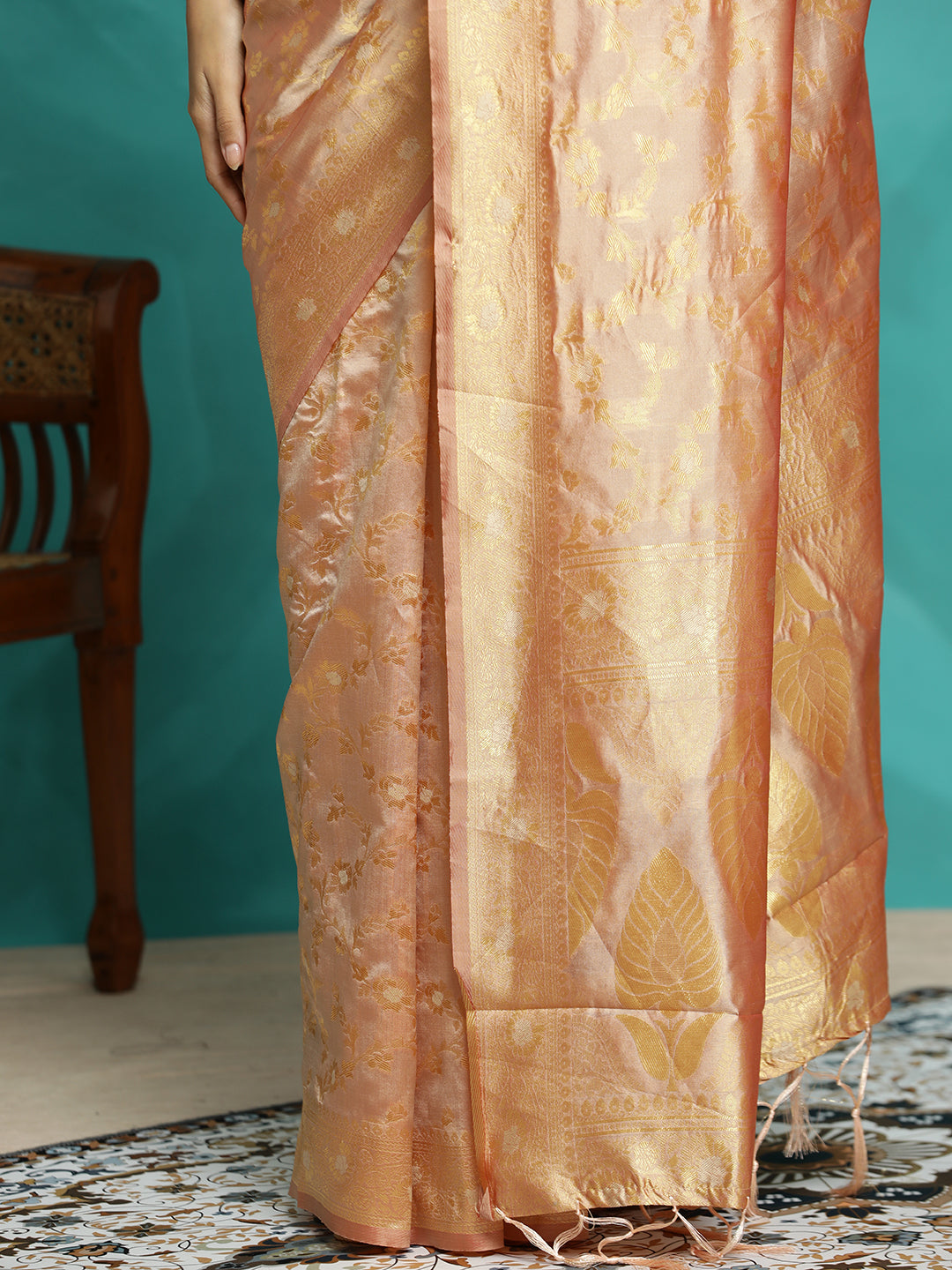 Zari Woven Banarasi Cream Saree