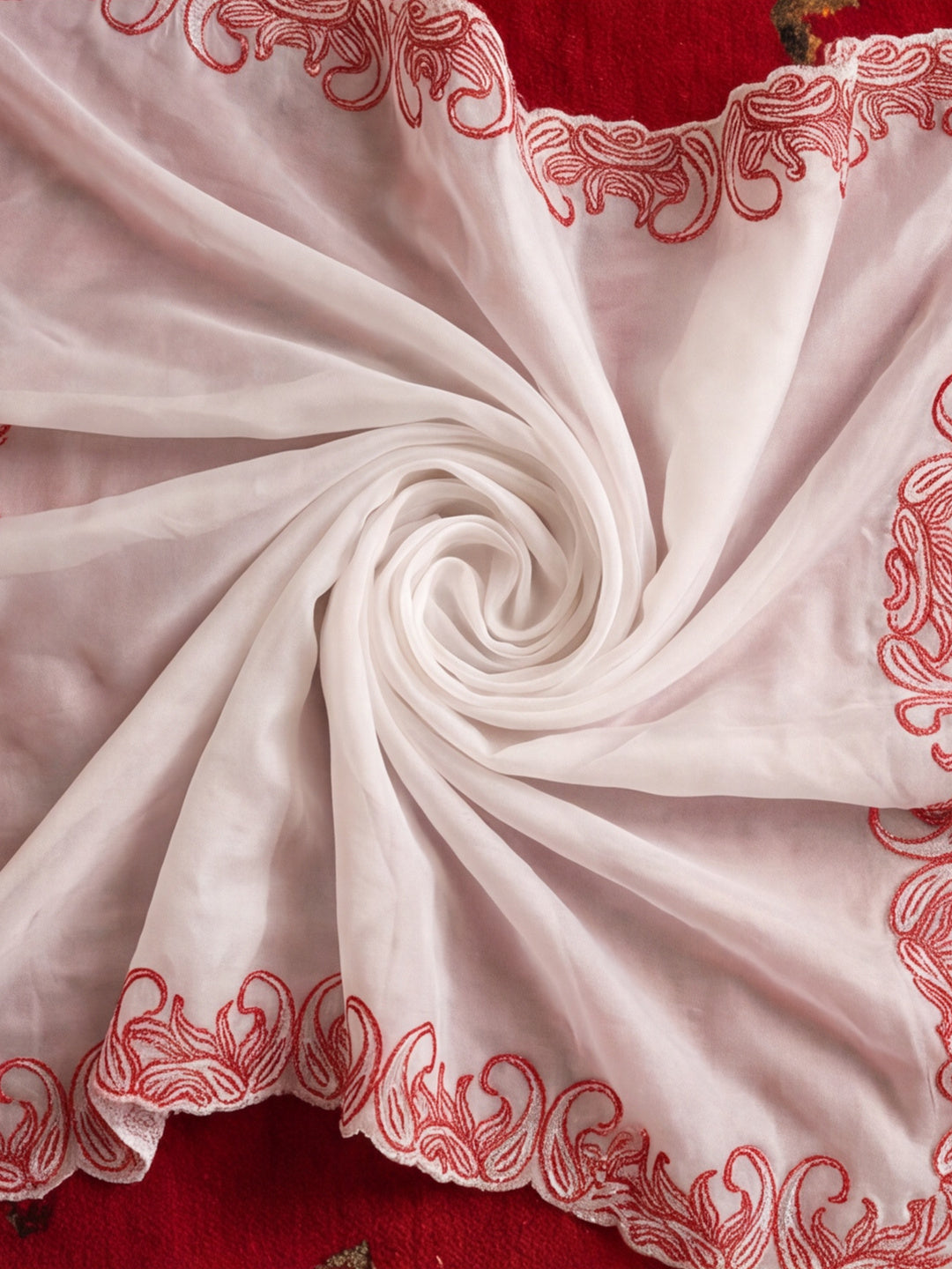Designer Crunchy Silk Embroidery pallu Work Saree With Unstitched Blouse Piece