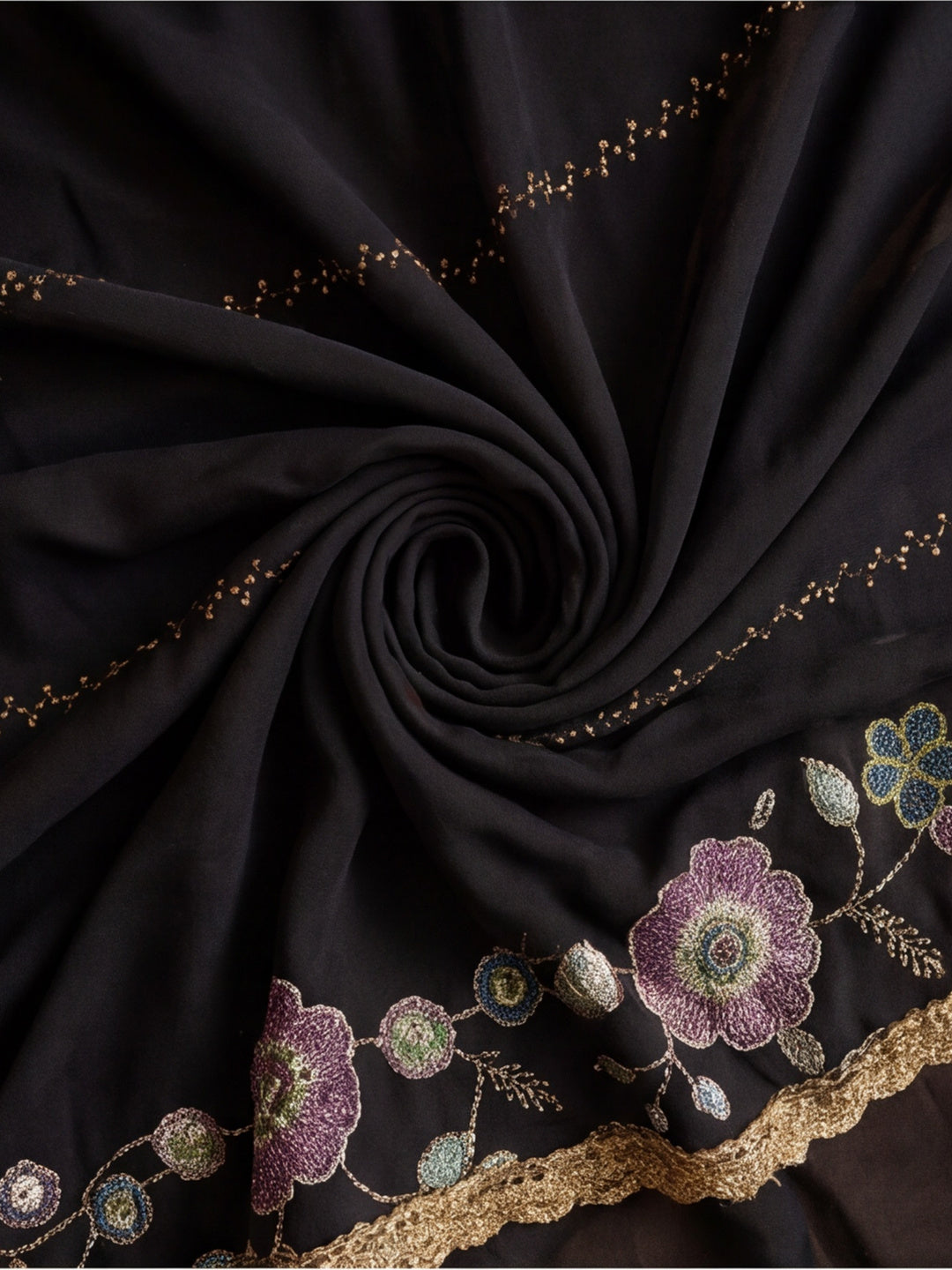 Georgette with Beads pipe and Multi threads work Saree With Unstitched Blouse Piece
