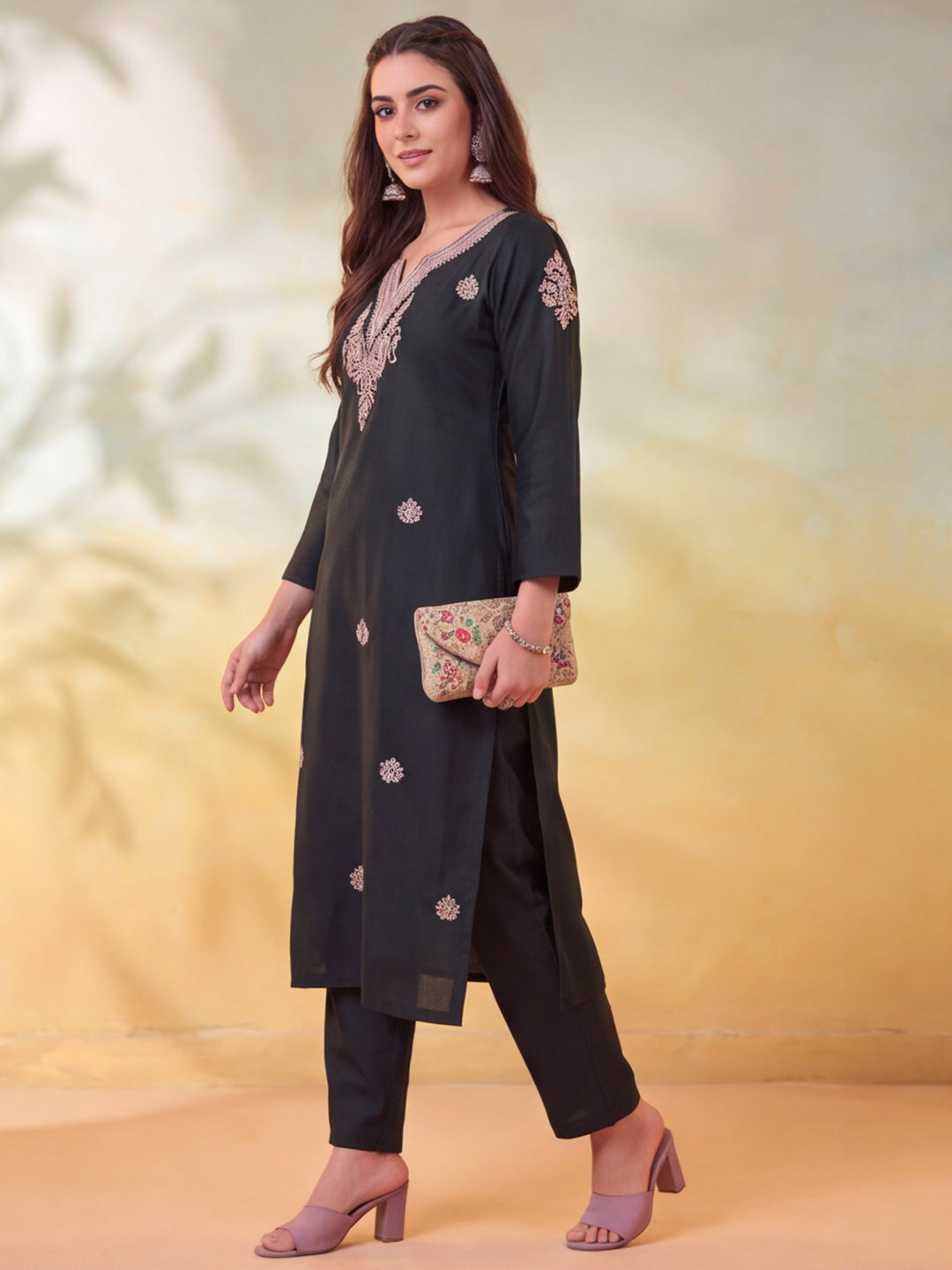 Women Embroidered Dark Green Straight Kurta Set with Dupatta