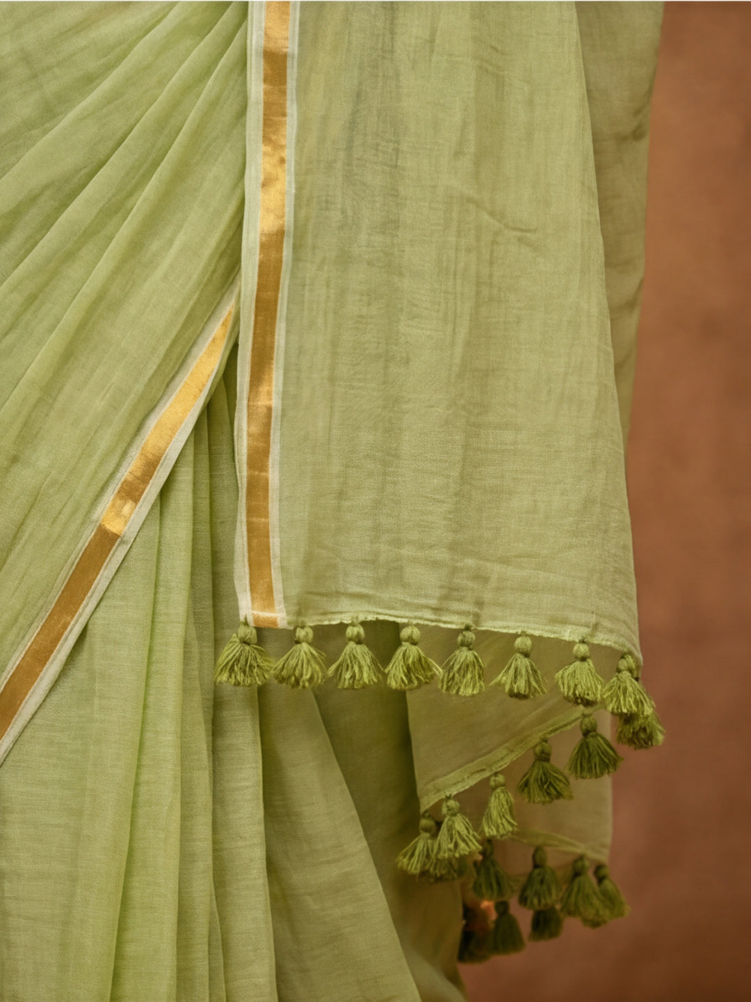 Solid Pure Cotton Saree with Unstiched Blouse