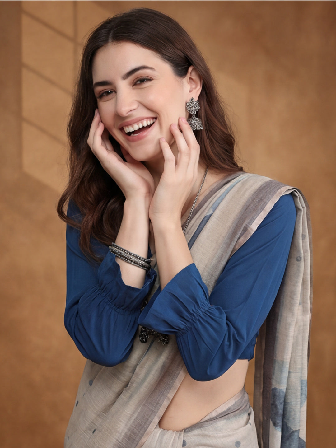 Polka Dots Linen Blend Saree with Unstiched Blouse