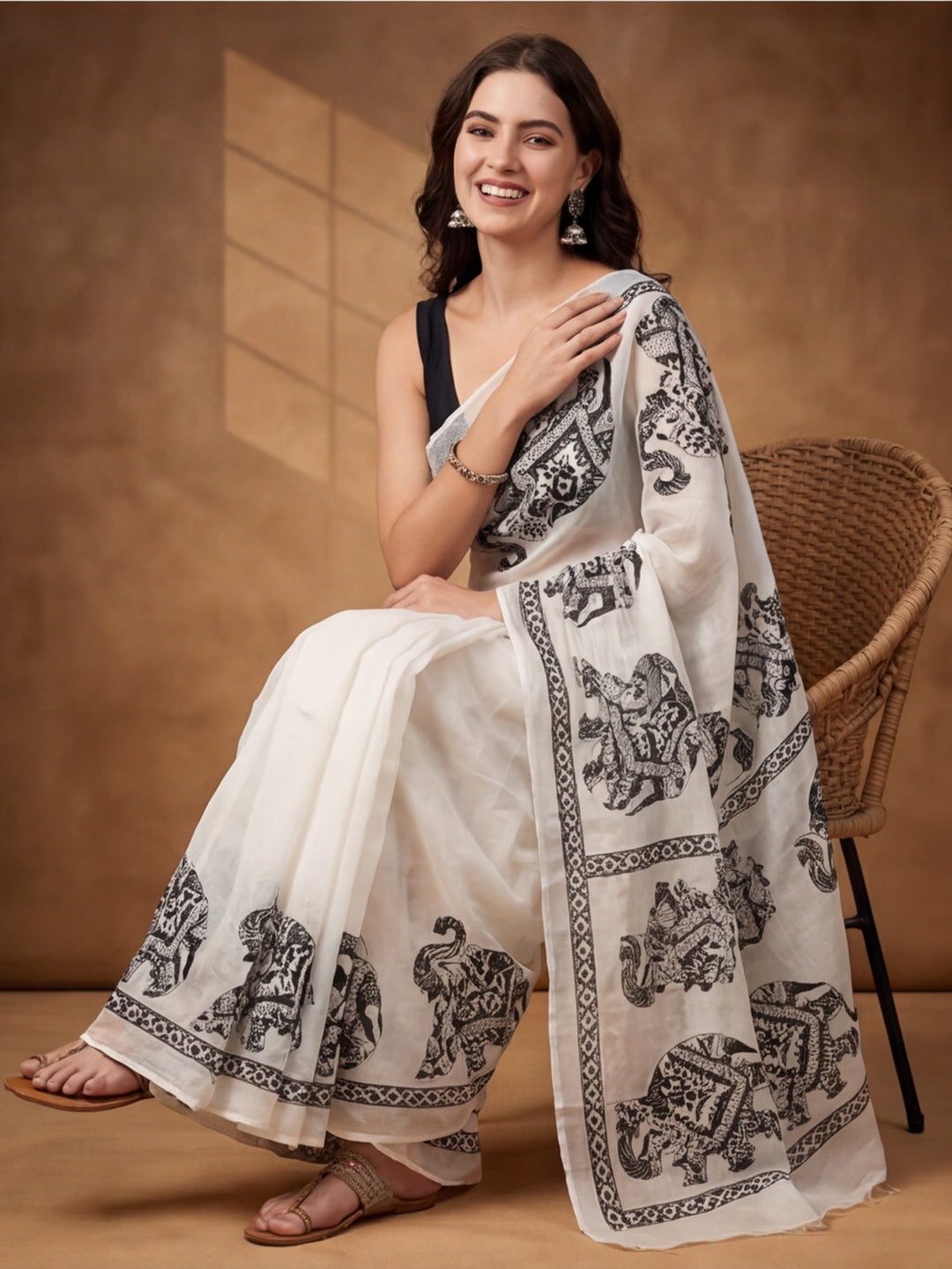 Floral Linen Blend Saree with Unstiched Blouse